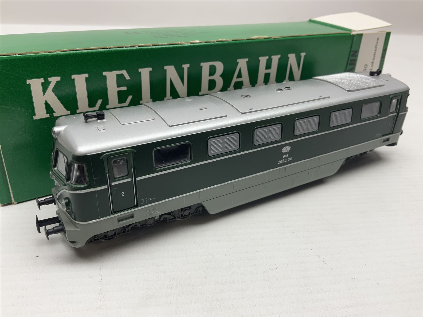 Kleinbahn HO gauge - three locomotives OBB 1020 Elektr. Berglokomotive; OBB 1044.209-3 Elektrische Lokomotive; and OBB 2050 Dieselelektrische; all boxed (3)
