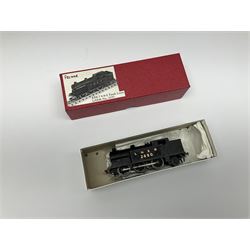 Hornby Dublo - three-rail pre-war Class N2 0-6-2 Tank locomotive No.2690; in modern collector's red box