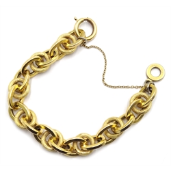  18ct gold chain link bracelet with barrel clasp, stamped 750  
