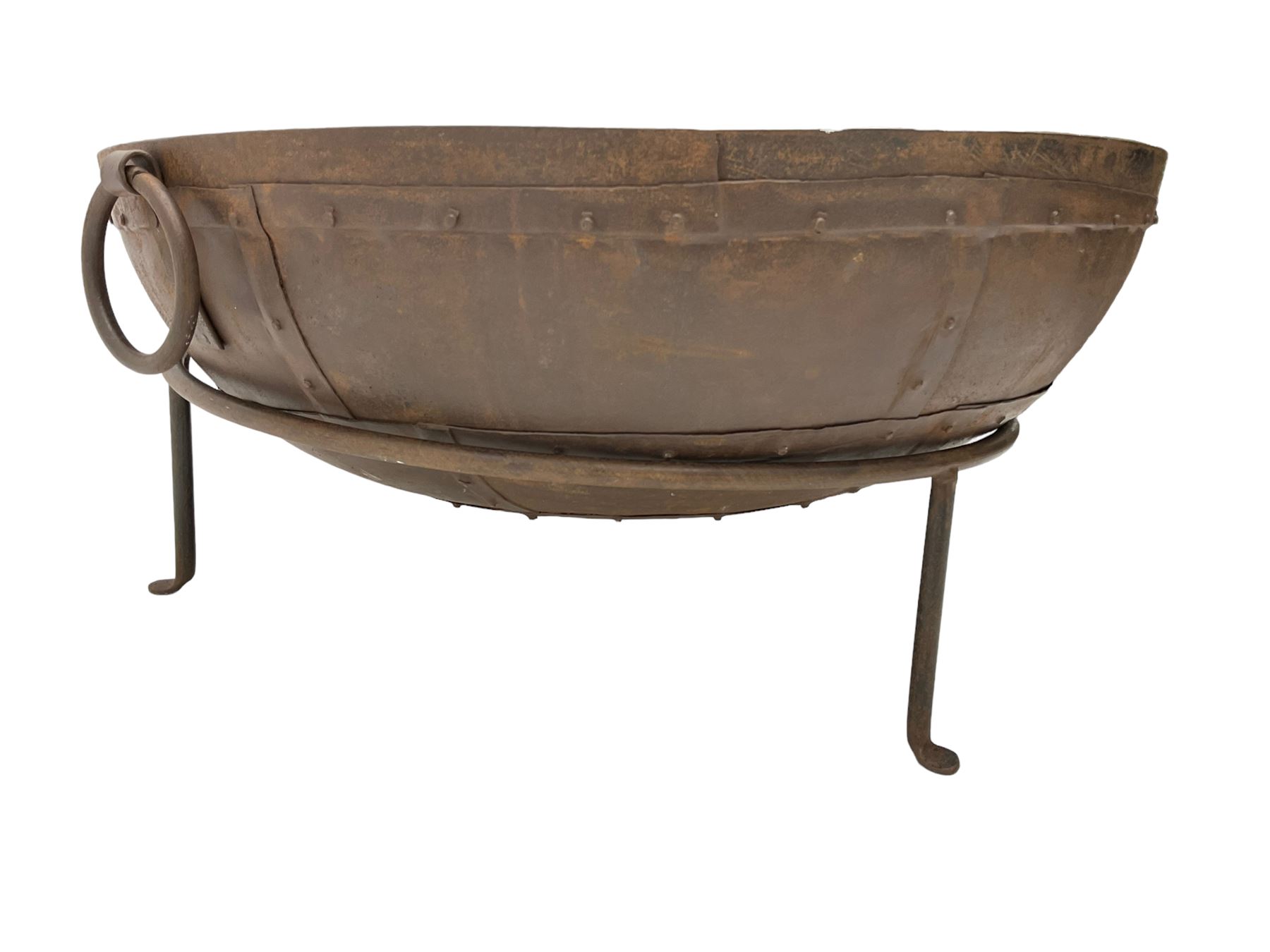 Circular riveted iron fire pit, strapwork sides with twin handles on stand, with grate
