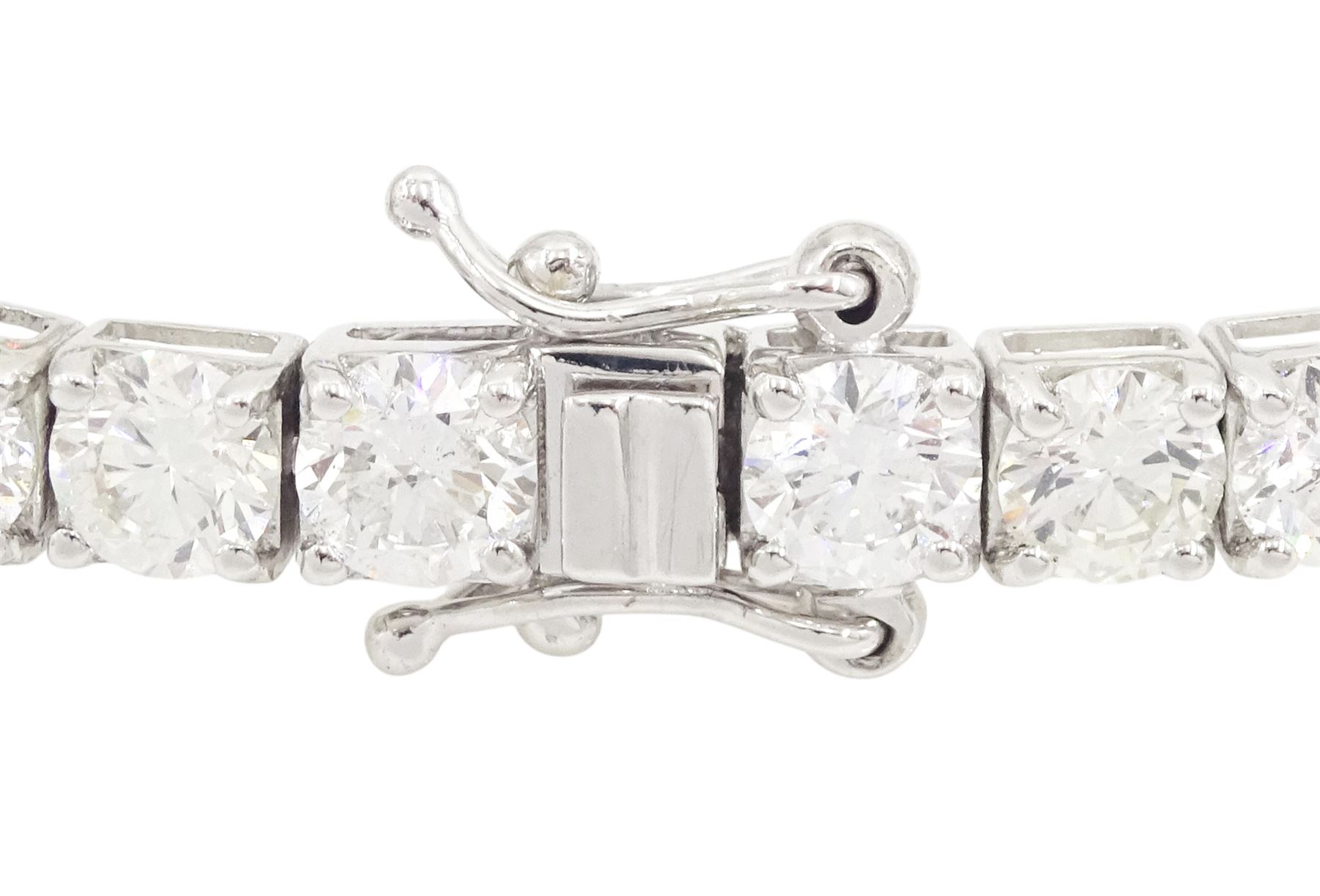 18ct white gold round brilliant cut diamond bracelet, stamped, total diamond weight 12.20 carat, with World Gemological Institute report 