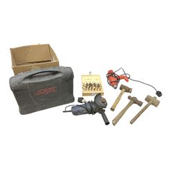 Collection of modern tools, to include Skil cased drill, black and decker drill, drill bits, clamps etc