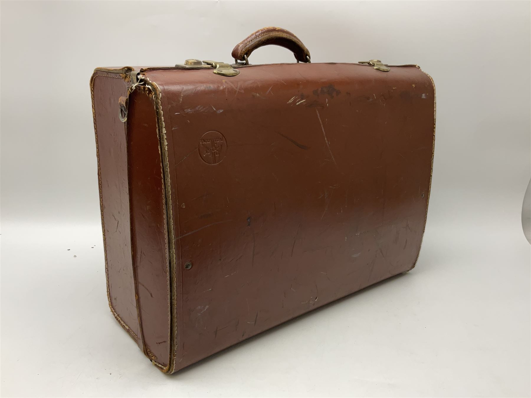 Paillard Bolex H8 RX cine camera body, serial no.195008, with 'Kern Paillard Vario Switar 36EE 1:1,9 f=8/36mm H8 RX' lens, serial no. 955497, in fitted leather carrying case  