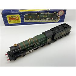 Hornby Dublo - three-rail Castle Class 4-6-0 locomotive 'Ludlow Castle' No.5002 with tender and instructions in blue striped box