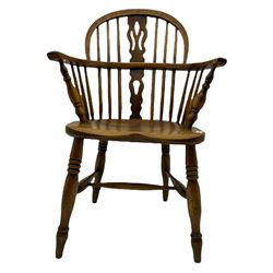 19th century elm low back Windsor armchair, stick back with shaped and pierced splat, turned supports joined by H-stretcher 