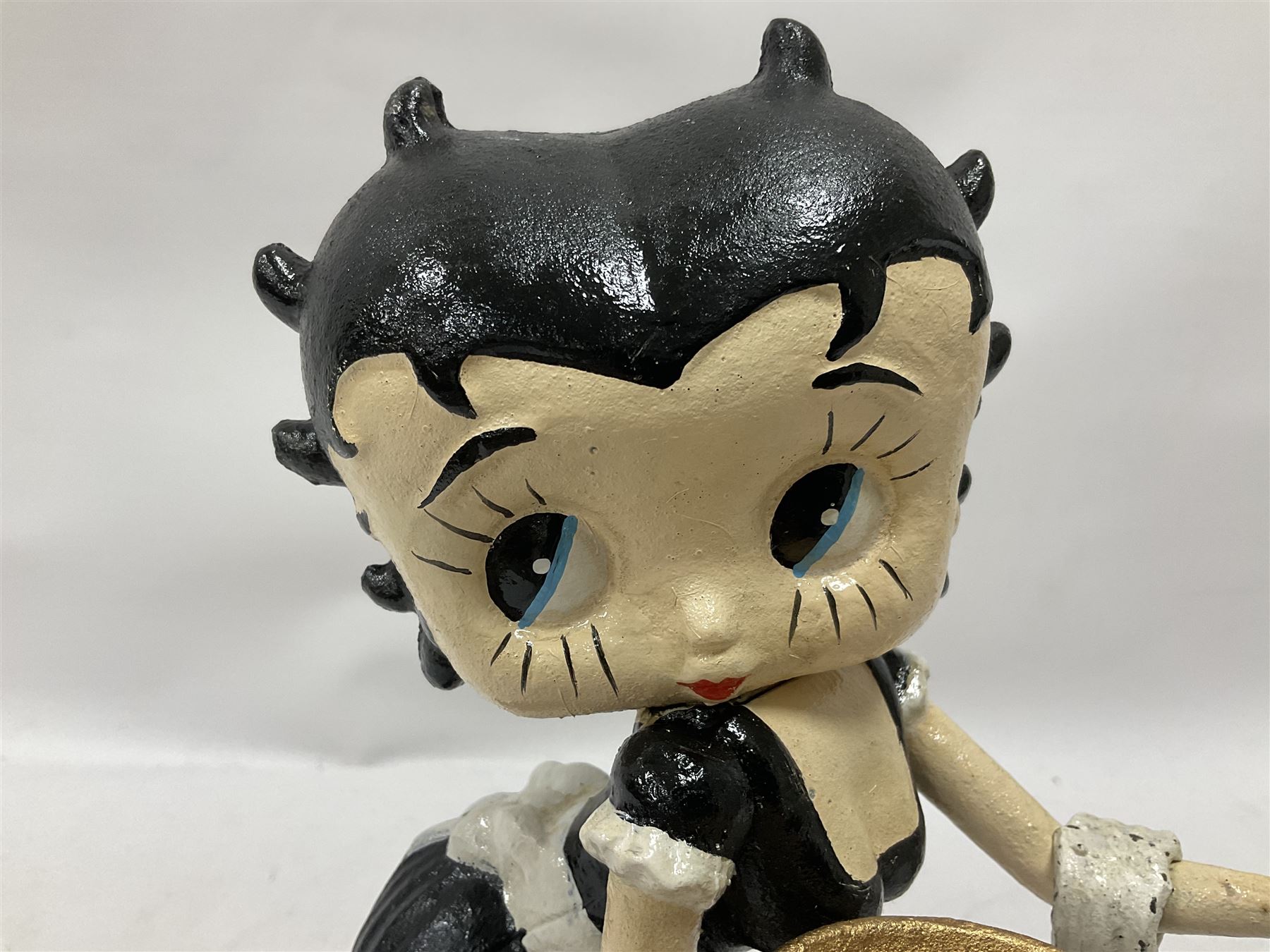 Cast metal Betty Boop, holding a waitress tray, H30cm