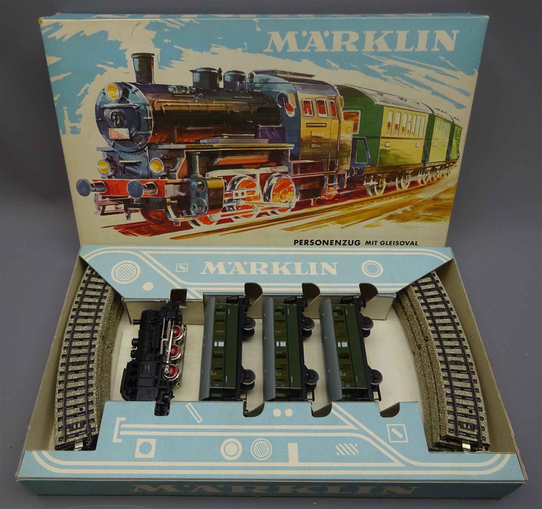 Marklin 'H0' gauge electric passenger train set no.3100 with 060