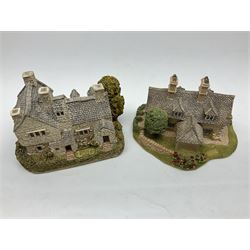Ten Lilliput Lane models, to include St Mary's, Bow Cottage, Paradise Lost, The Anchor and Beacon Heights, all with deeds and original boxes (10)