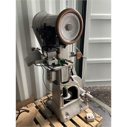 Electric leather sole stitcher  - THIS LOT IS TO BE COLLECTED BY APPOINTMENT FROM DUGGLEBY STORAGE, GREAT HILL, EASTFIELD, SCARBOROUGH, YO11 3TX