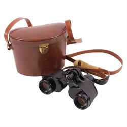 Pair of Carl Zeiss 8x30 binoculars, in leather case