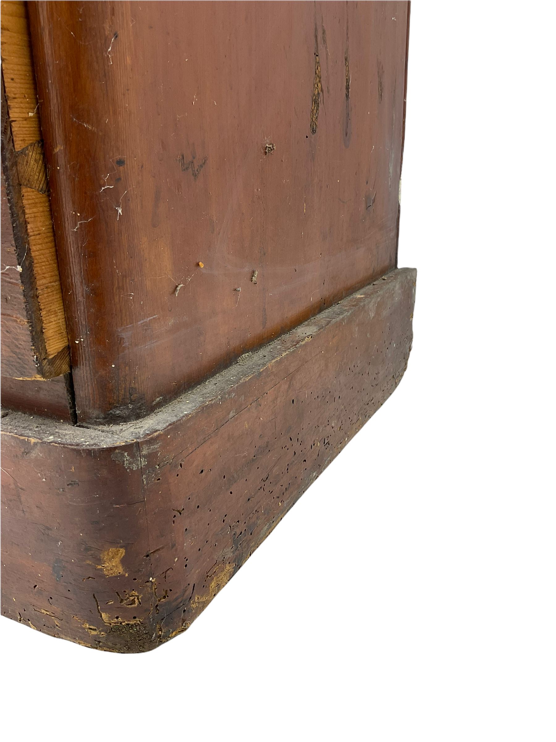 Chatsworth House - 19th century Victorian stained pine chest of drawers from Chatsworth House servant's quarters, moulded rectangular top over two short and three long drawers, plinth base. Provenance: Previously lot 1065 from the 