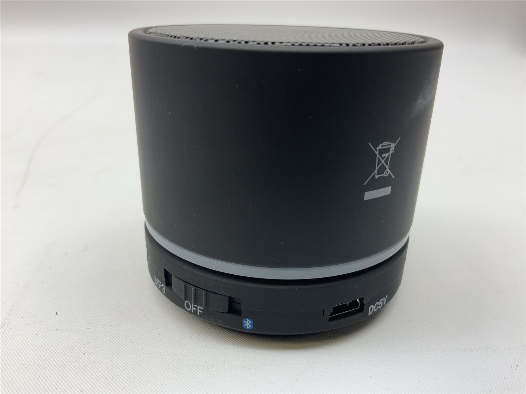 James Bond Spectre portable Bluetooth speaker in case, H5cm