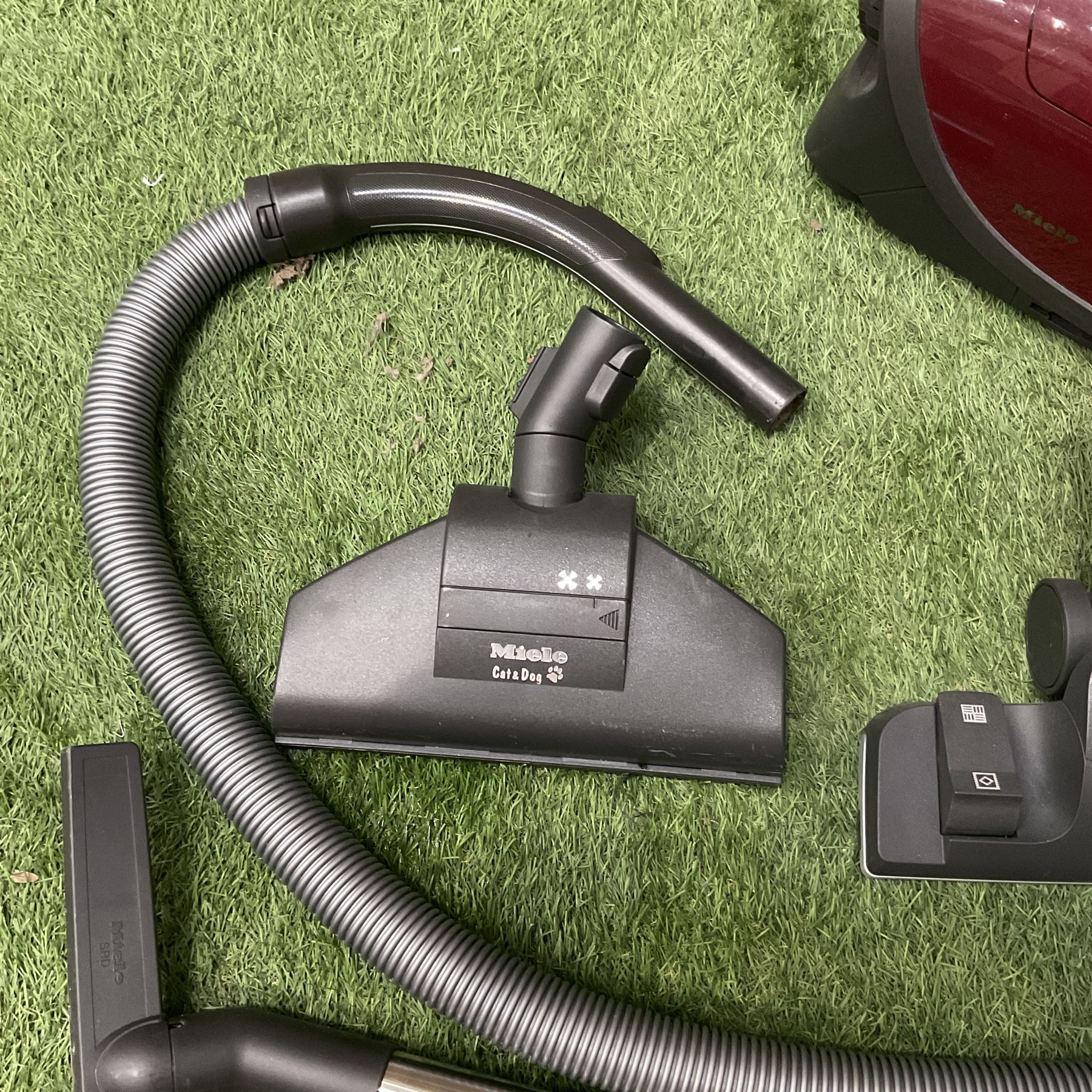 Miele Complete C3 vacuum cleaner - THIS LOT IS TO BE COLLECTED BY APPOINTMENT FROM DUGGLEBY STORAGE, GREAT HILL, EASTFIELD, SCARBOROUGH, YO11 3TX