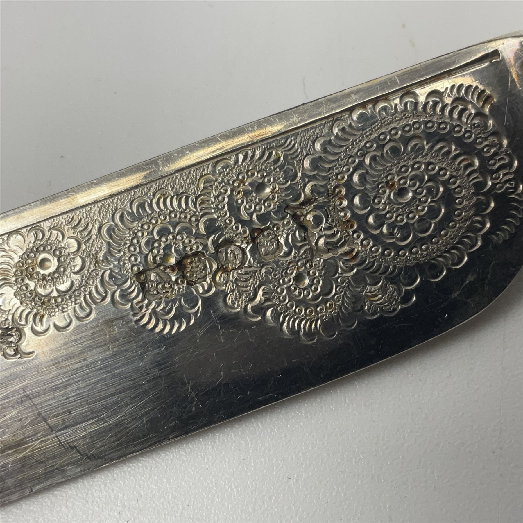 Canteen of cutlery by George Davis, Halifax, with silver ferrules 