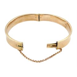 Early 20th century 9ct rose gold hinged bangle approx, Chester 1913, approx 10.7gm
