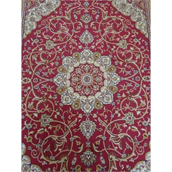  Kashan style red ground rug, repeating border, 230cm x 160cm  