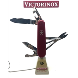  Victorinox shop display model Swiss army Knife, the blades electrically powered to open and shut continuously, H73cm max  