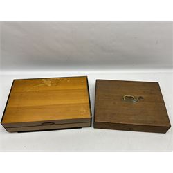 De Montfort cased canteen of silver plated cutlery for six place settings, together with further cased canteen of spoons and forks stamped Bon Marche