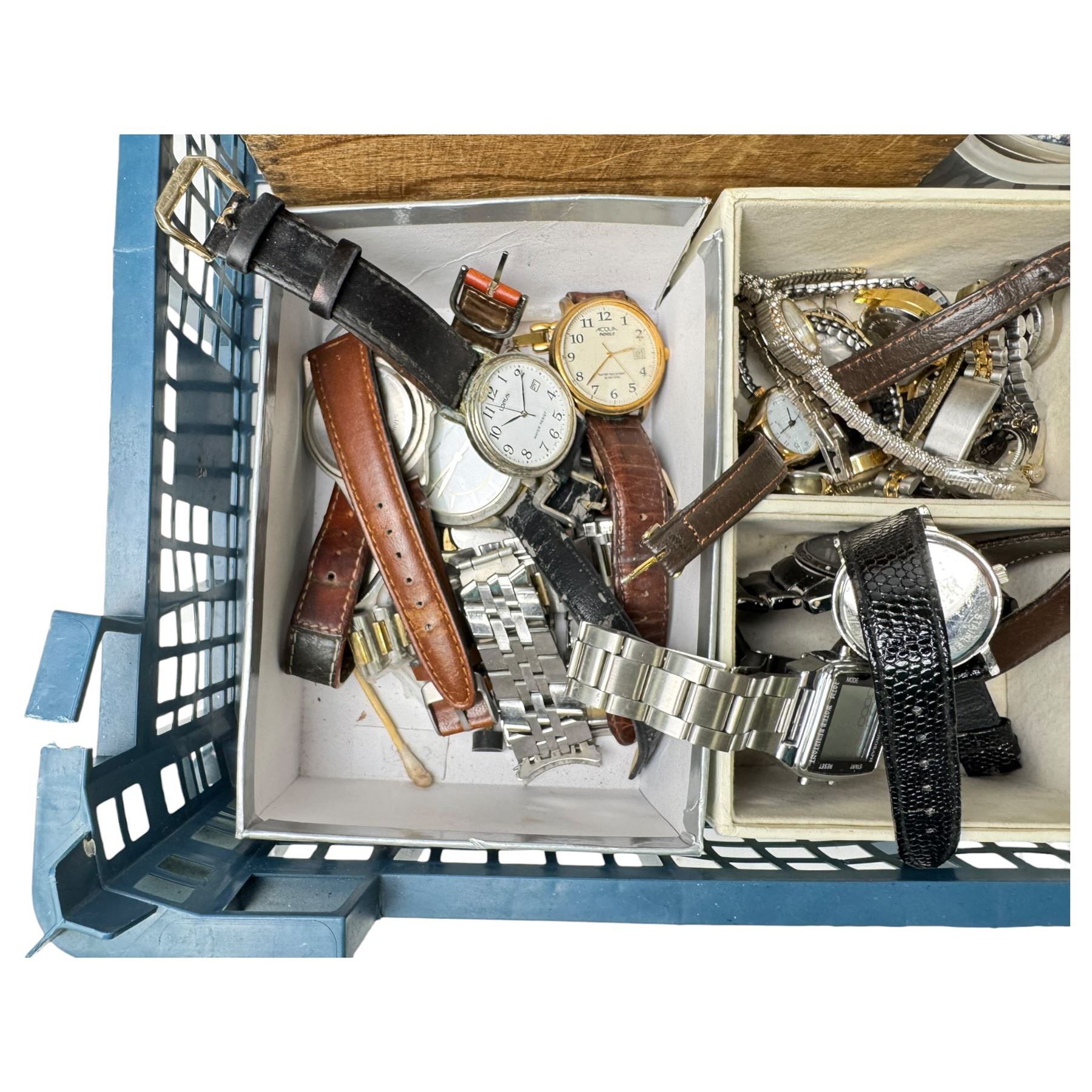 Collection of watches, including Timex, Lorus, Fossil, Seiko etc