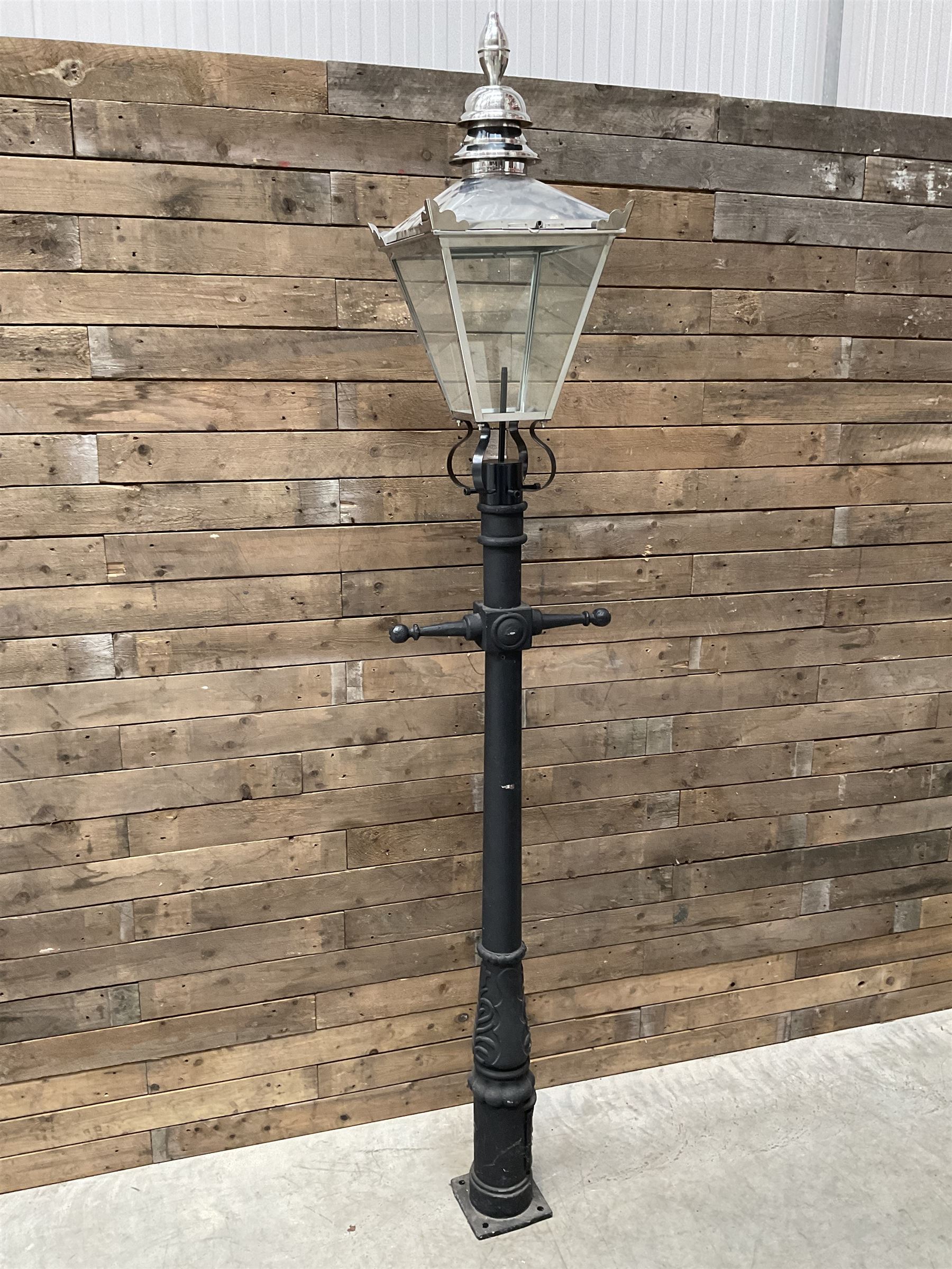 Victorian design cast iron street or driveway lamp, in black finish with stainless steel lantern top