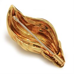 18ct gold abstract 'Flame' brooch designed by Henry Dunay for Garrard, London import mark 1986, boxed with receipt