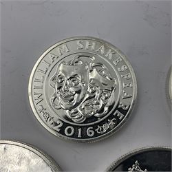 Five The Royal Mint United Kingdom fine silver coins comprising 2015 ‘Buckingham Palace’, 2016 ‘Big Ben’ and 2016 ‘Trafalgar Square’ one hundred pound coins, with 2015 ‘Britannia’ and 2016 ‘The Shakespeare Histories’ fifty pound coins