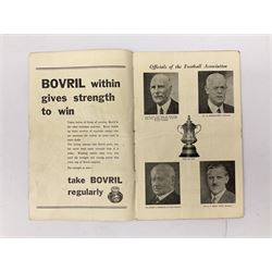 1946 FA Cup Final Charlton Athletic v Derby County football programme played 27th April 1946 at Wembley. Provenance: By direct descent from the family of Raich Carter having been consigned by his daughter Jane Carter.