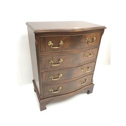 Small 20th century mahogany serpentine front chest, four drawers, shaped bracket supports 