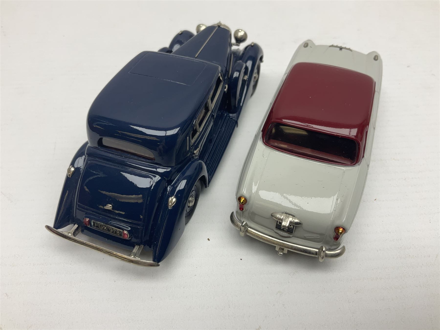 Eight Lansdowne Models 1:43 scale models - 1939 Bentley Embiricos, 1939 Lagonda V12 Long Saloon, 1961 Wolseley 6-110, 1971 Vauxhall PC Cresta De Luxe, 1958 Austin A105, 1955 Hillman Minx Convertible, 1954 Singer Roadster and 1936 Bentley 4 1/4 Ltr Park Ward DHC; all unboxed (8)