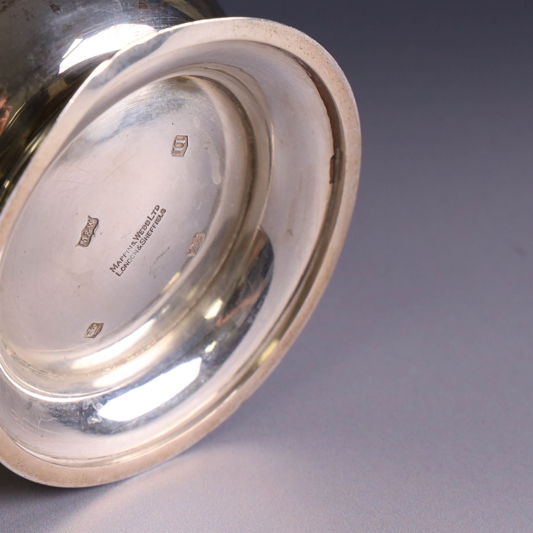 1930s silver tankard, of typical bellied form upon a circular base with ribbed handle, the body with presentation engraving, hallmarked Mappin & Webb Ltd, Sheffield 1937, H12cm