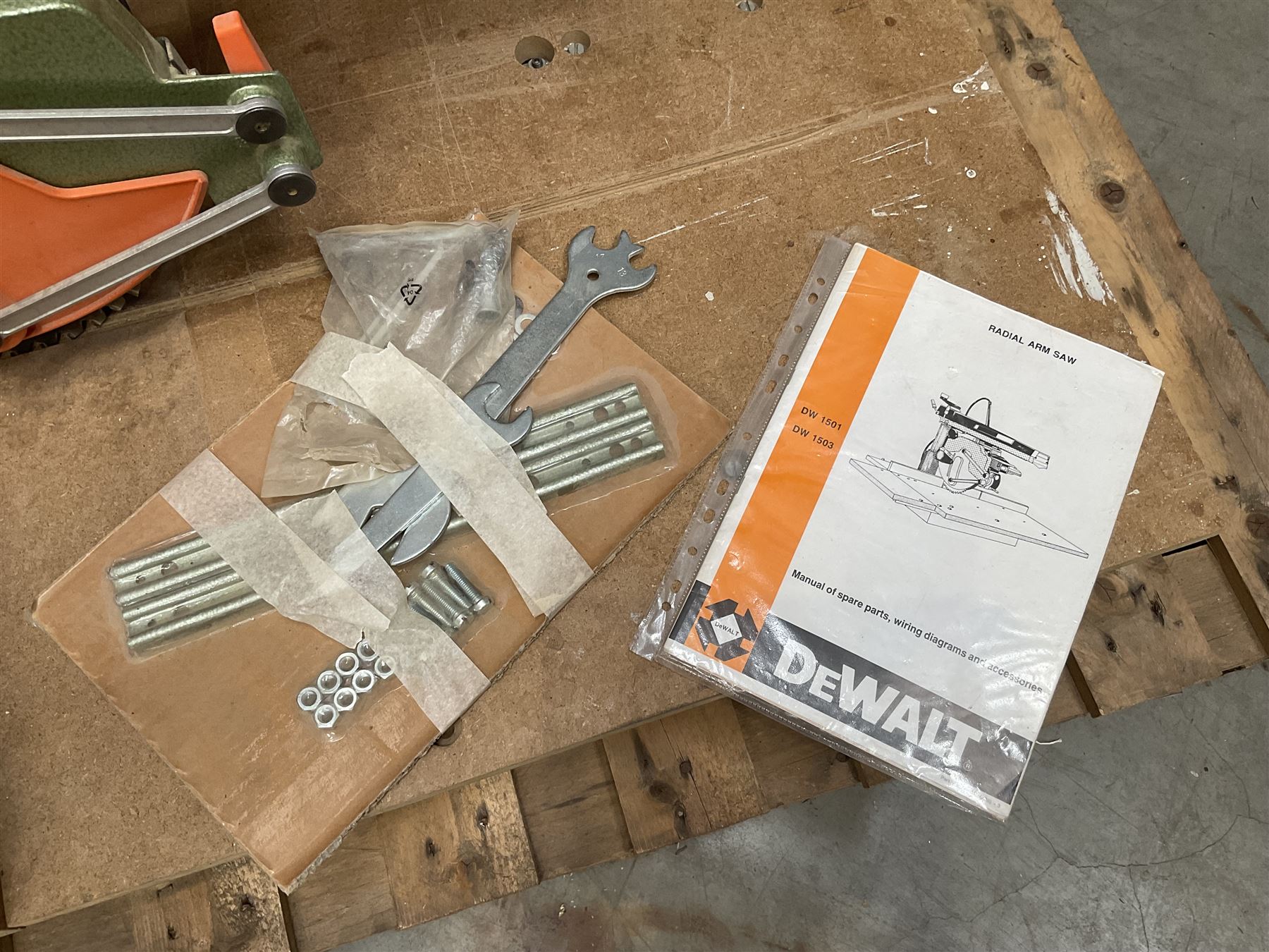 DeWalt Power Shop DW 1501 radial saw,