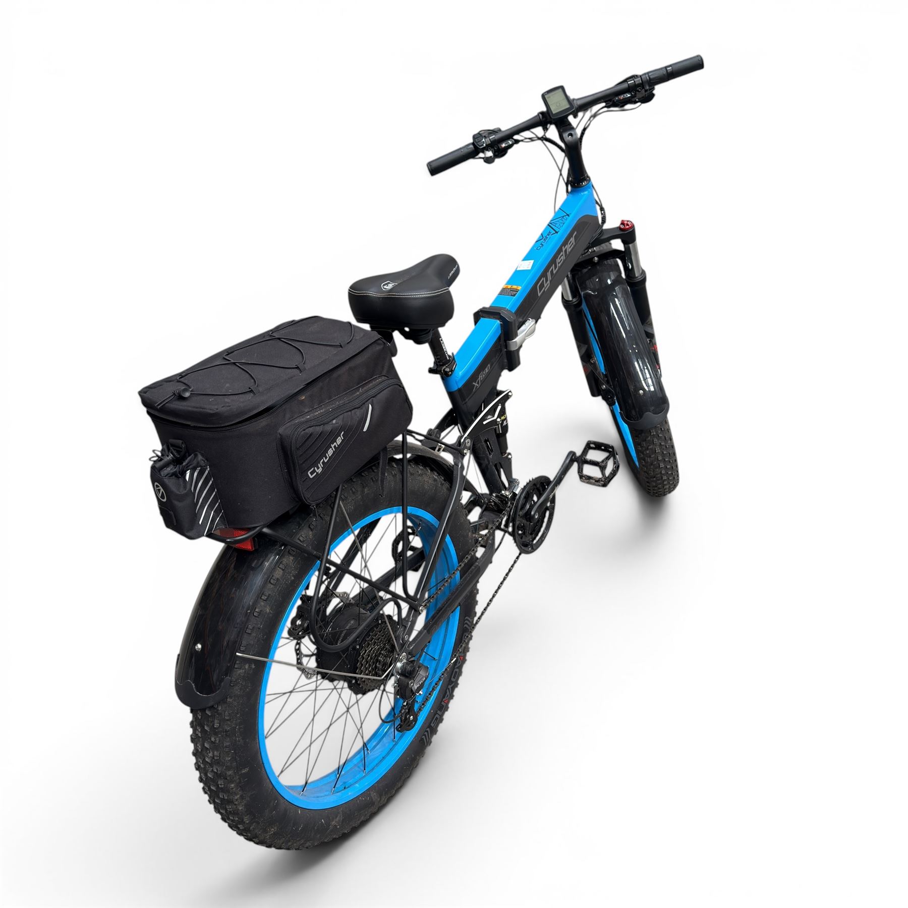 Cyrusher XF690 Plus - electric fat tyre bicycle, 250W model, with suspension forks, disc brakes, rear pannier bag and blue and black finish.