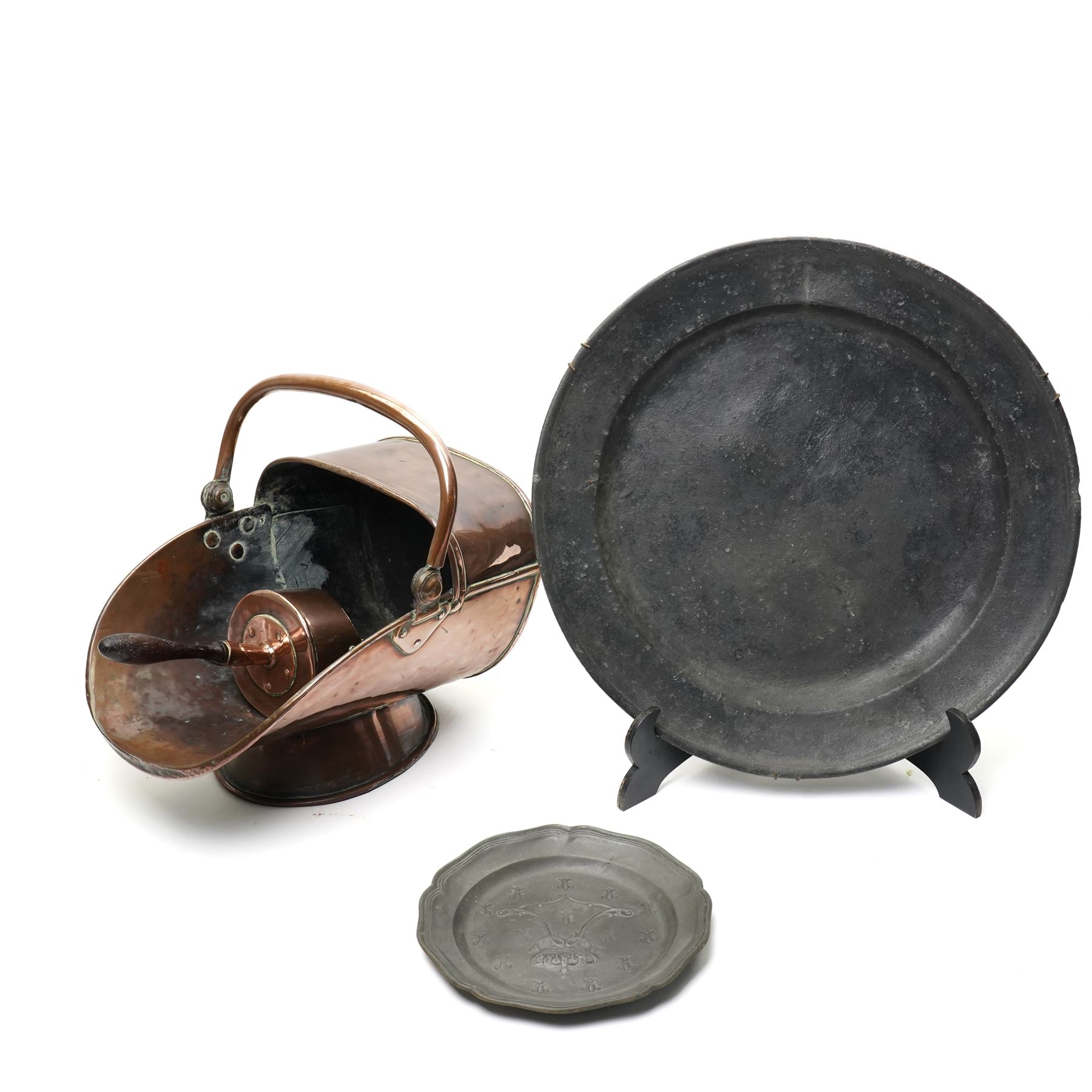 Copper coal scuttle and scoop, 18th century pewter charger, D46cm, and a small continental pewter plate