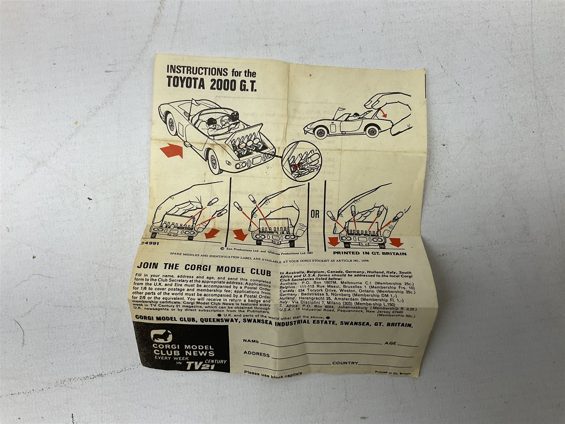 Corgi James Bond Toyota 2000GT from You Only Live Twice No.336, with inner display packaging and rocket launcher in boot with four missiles, leaflet in base, boxed