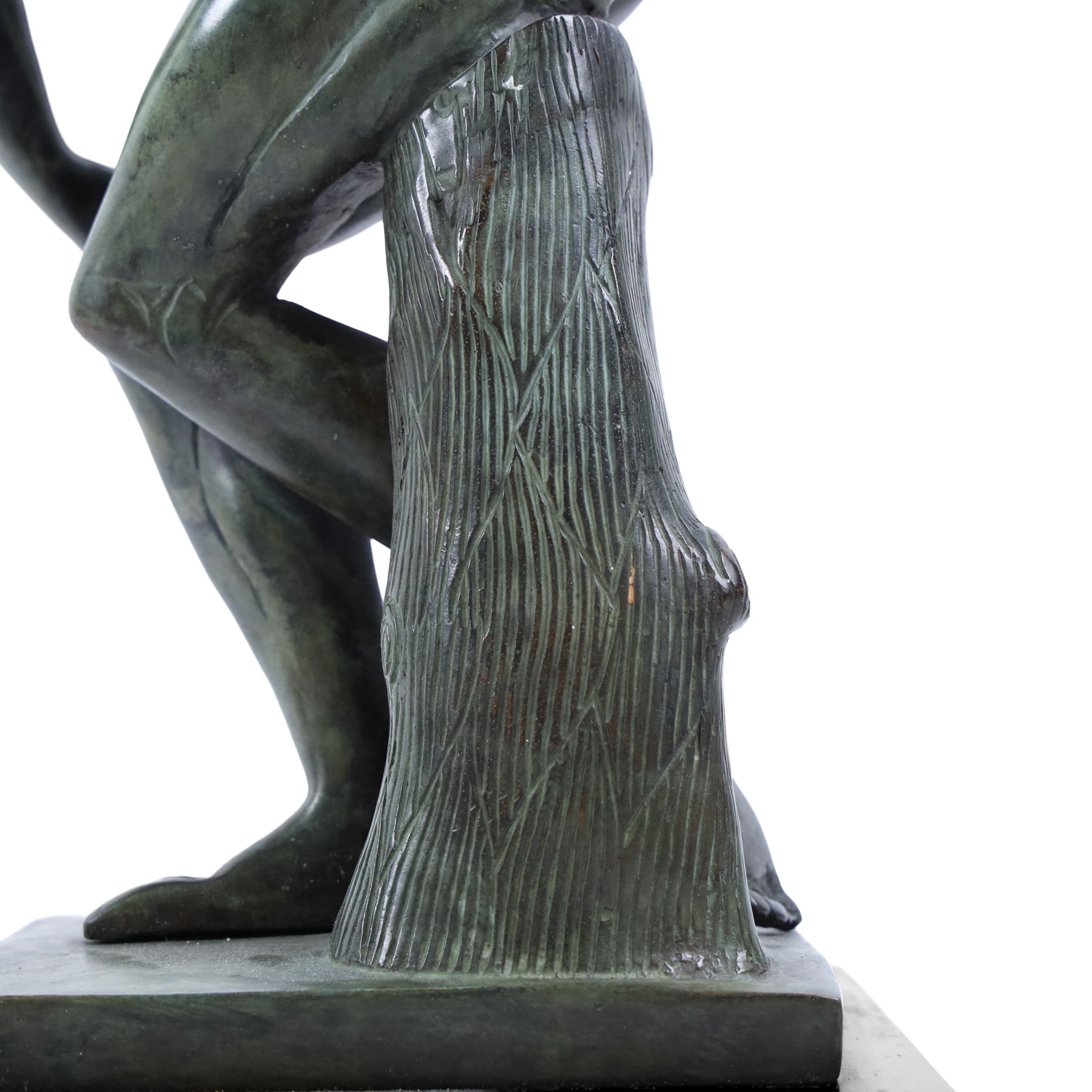 Patinated bronze Discobolus figure upon a rectangular base, H36cm 