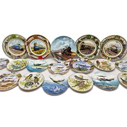 Assorted collectors plates comprising 5 Coalport limited edition Railway plates, 8 Royal Doulton limited edition plates from the 'Local Heroes' series and 8 WWF plates. With original boxes. 