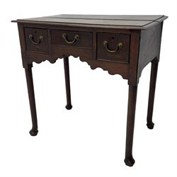18th century oak low-boy, ovolo-moulded rectangular top over three cock-beaded drawers, circular brass handle plates and D-shaped handles, shaped and stepped arched apron, on cabriole supports 