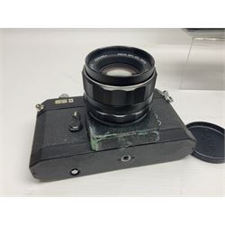 Olympus Pen-EE camera, serial no 415299, with Olympus D.Zuiko 1:3.5 f=2.8cm lens, together with four Olympus Trip 35 cameras, serial nos 4759245, 4257589, 1847727 and 5387611, each with Olympus D. Zuiko 1:28 f=40mm lenses