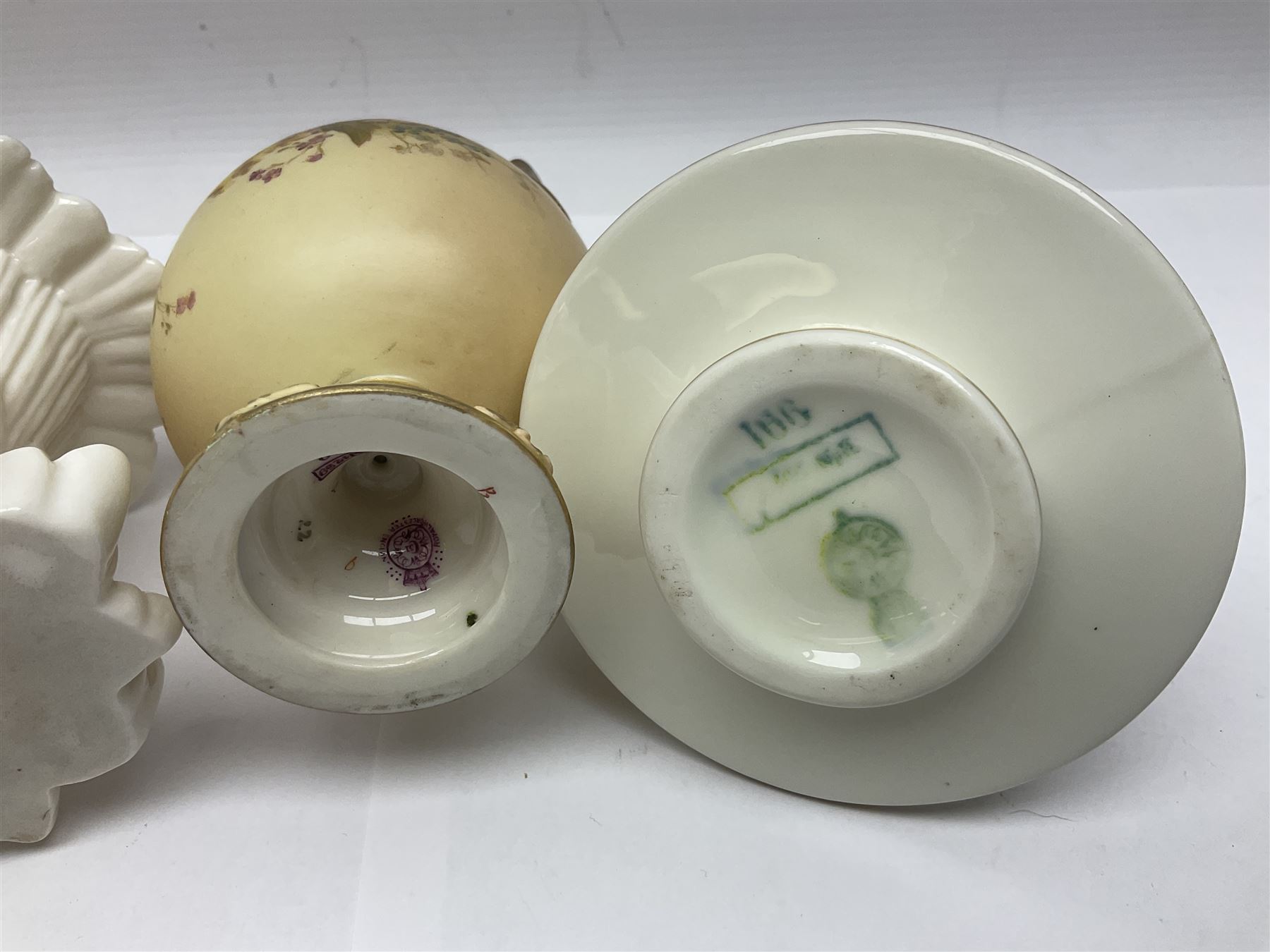 Collection of Royal Worcester and similar ceramics, including blush ivory trinket dishes, vases etc 