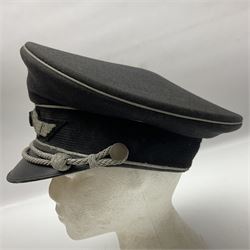 WW2 German Luftwaffe Officer's visor cap with cloth badges