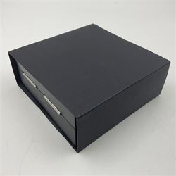 Queen Elizabeth II Bailiwick of Jersey 2022 'The 600th Anniversary of Henry V' gold proof five pound coin, cased with certificate