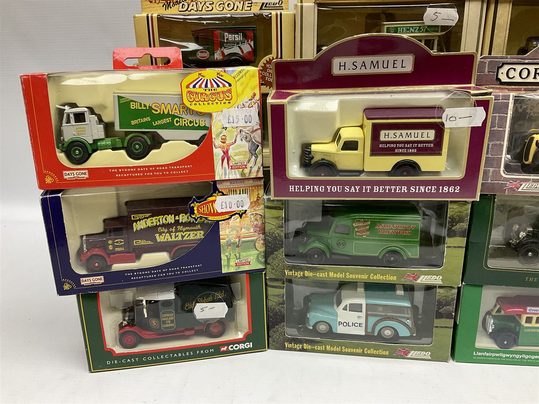 Thirty-nine modern die-cast models by Corgi, Days Gone, Lledo, Oxford etc including promotional vehicles, TV & Film related, Circus and Showmans etc; all boxed (39)