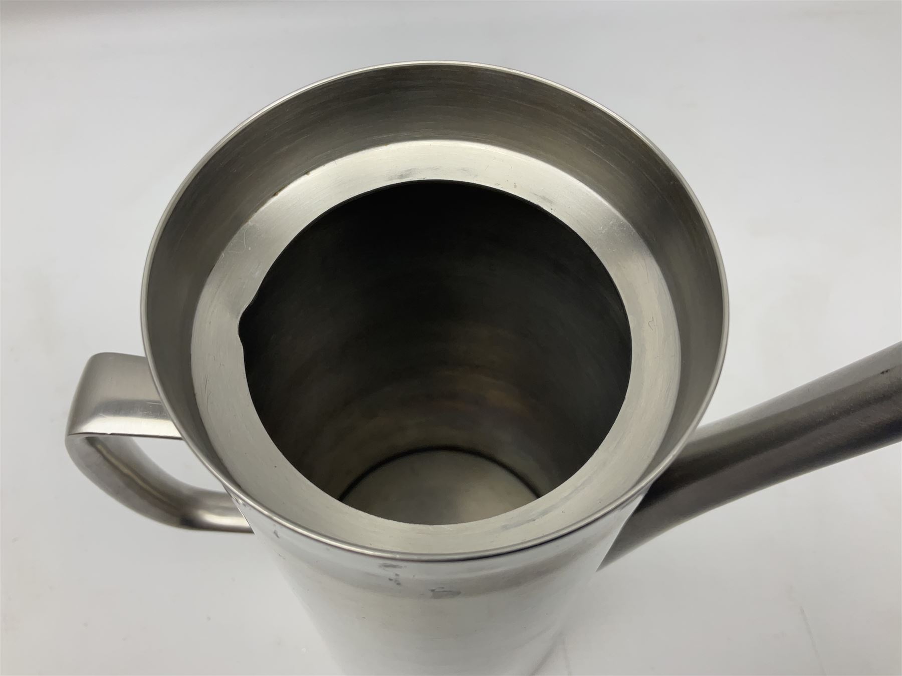 Robert Welch for Old Hall - A 1970s large stainless steel 'Avon' pattern coffee pot, H27cm