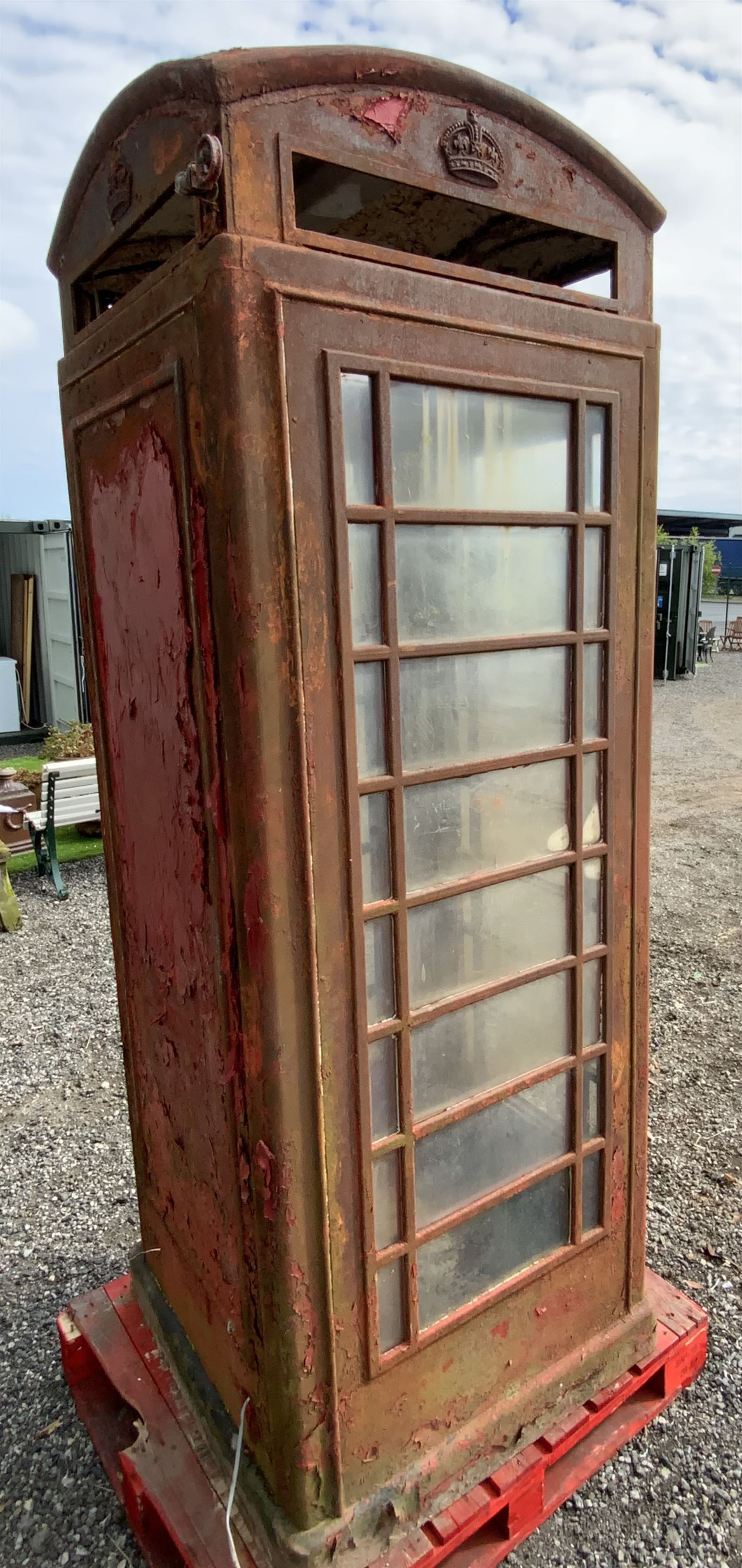 Original 1936 K6 telephone box, Tudor Crown top, painted red - THIS LOT IS TO BE COLLECTED BY APPOINTMENT FROM DUGGLEBY STORAGE, GREAT HILL, EASTFIELD, SCARBOROUGH, YO11 3TX