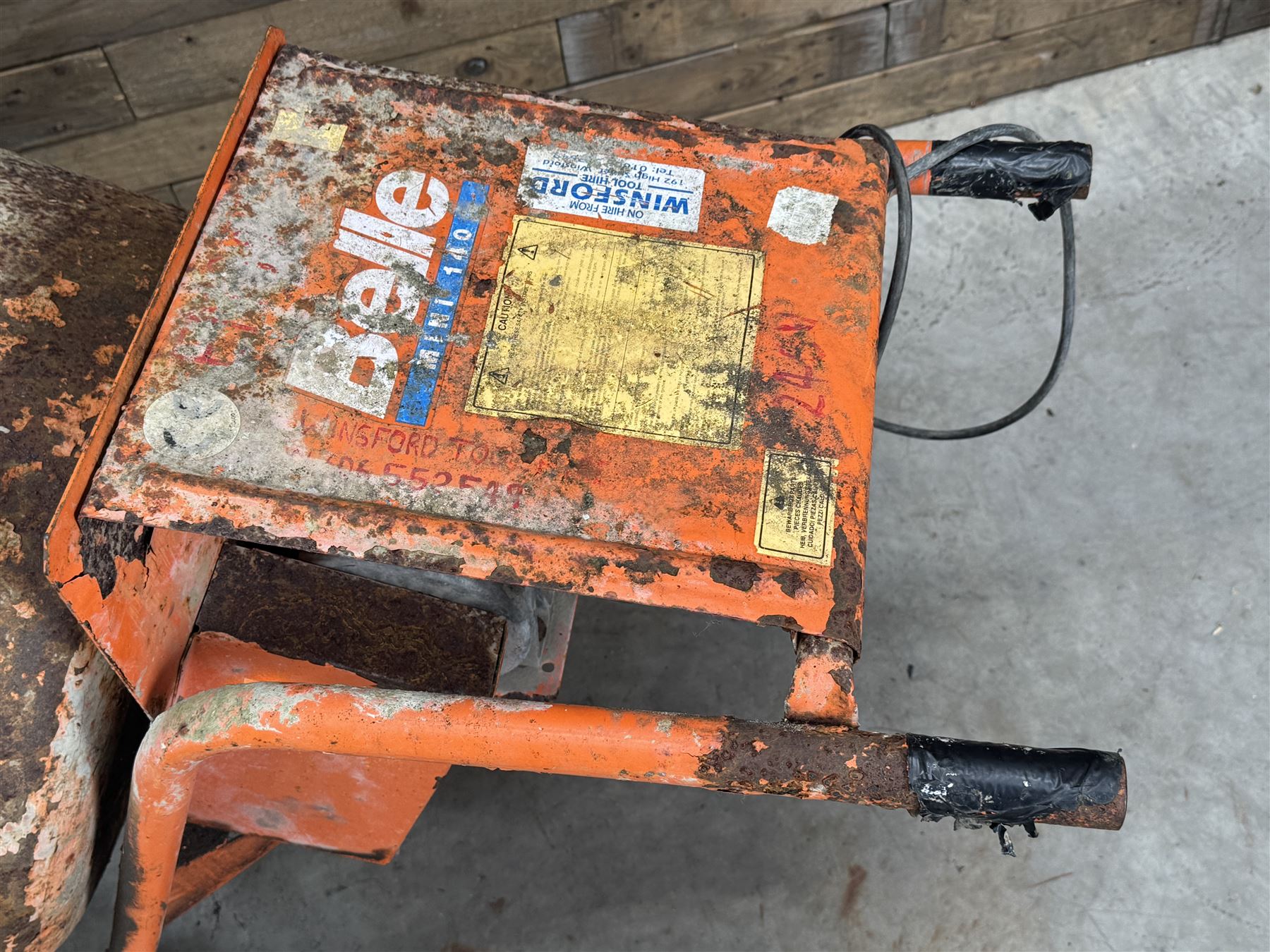 Bell Mini 140 Cement mixer