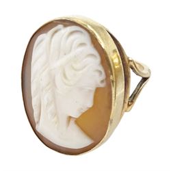 Rose gold cameo ring and a rose gold cameo brooch, both hallmarked 9ct