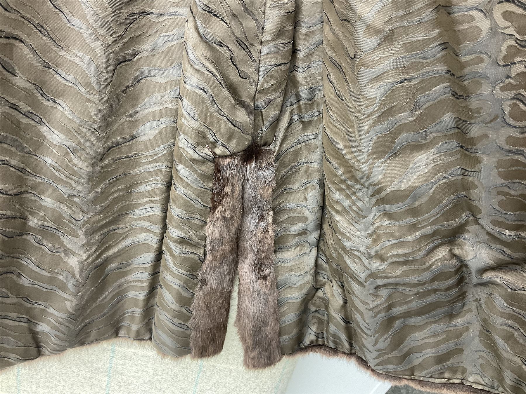 Vintage ladies brown Canadian squirrel short fur coat 