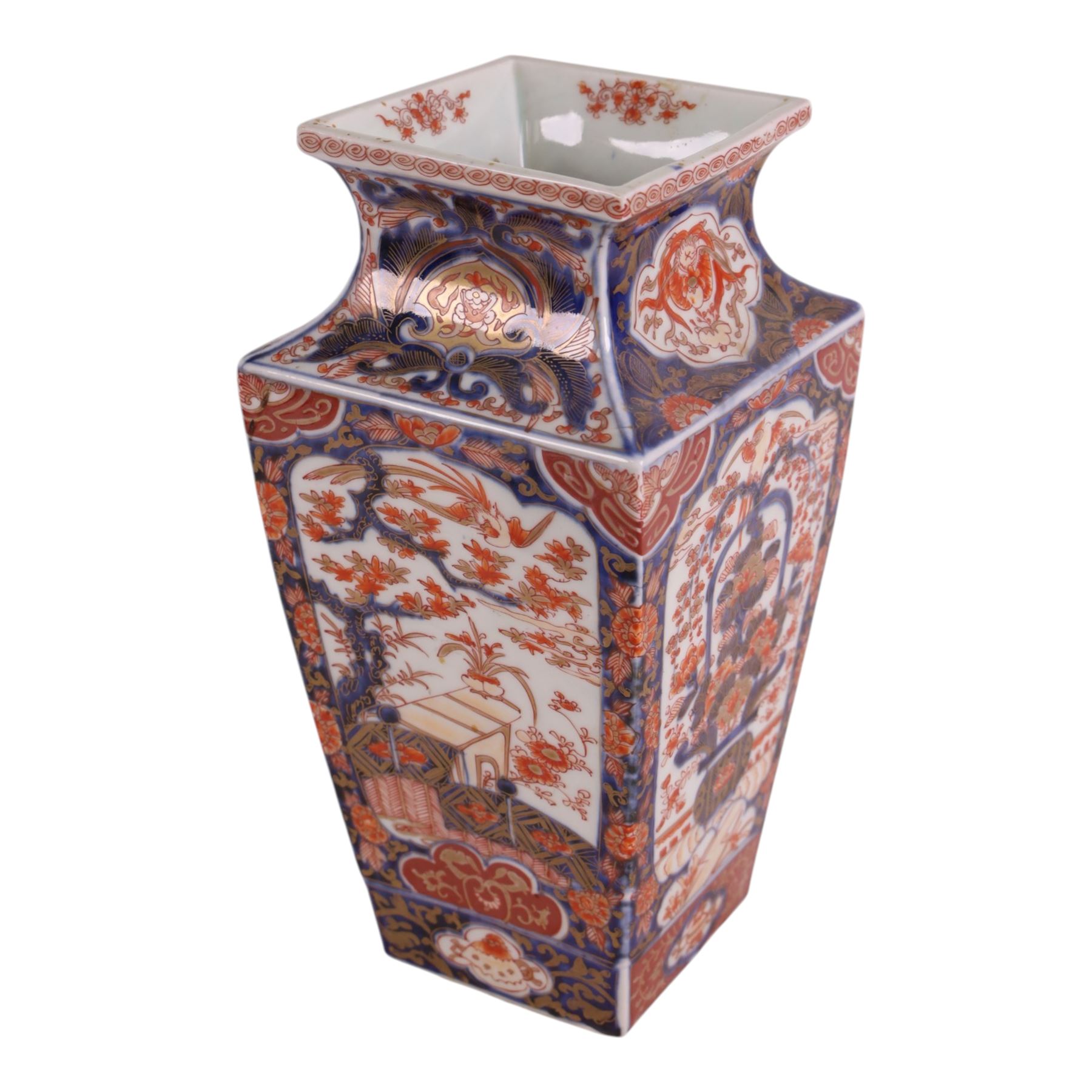 Imari vase decorated with peonies and blossoming branches, together with an imari charger, vase H31cm