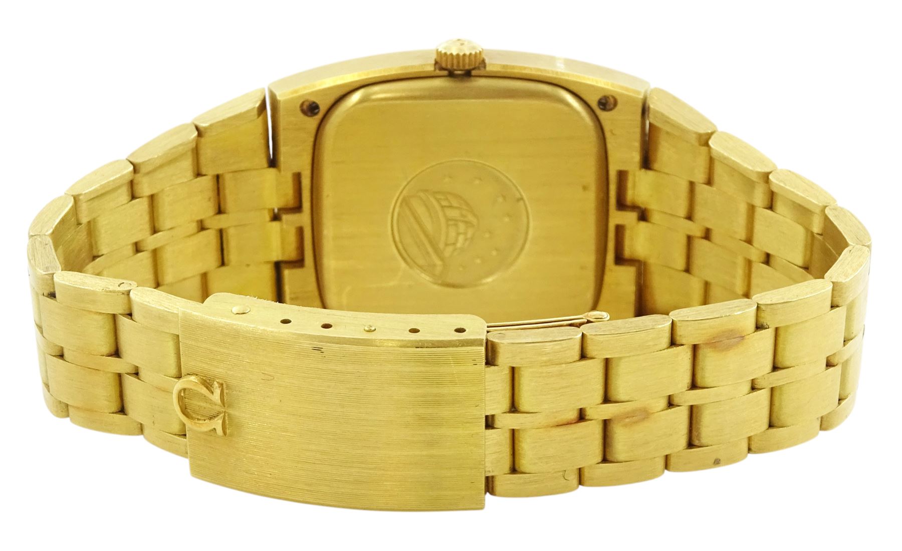 Omega Constellation gentleman's 18ct gold automatic wristwatch, champagne dial, with baton hour markers and date aperture, on Omega 18ct gold bracelet, No. 368.847, with fold-over clasp, stamped 750, boxed