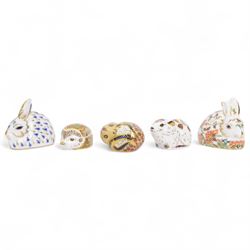 Five Royal Crown Derby paperweights, comprising Ivy hedgehog, Bank Vole, Door Mouse, Meadow Rabbit and Rabbit, all with gold stoppers 